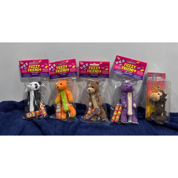 Collection of Vintage Pez Dispensers - Fuzzy Friends