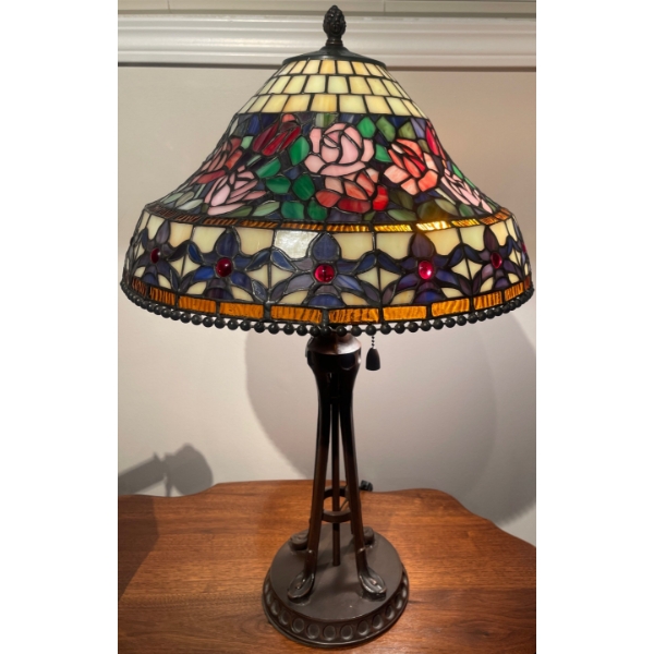 Stunning Vintage Tiffany Style Table Lamp 29T Stained Glass 2 Pull Chords Metal Structure 