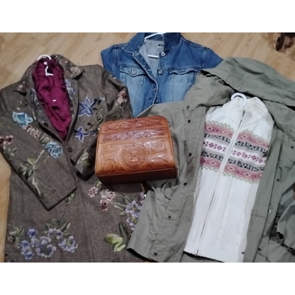 Ladies Western Outerwear 3/4 Legnth Embroidered Blazer Printed Sweater & More