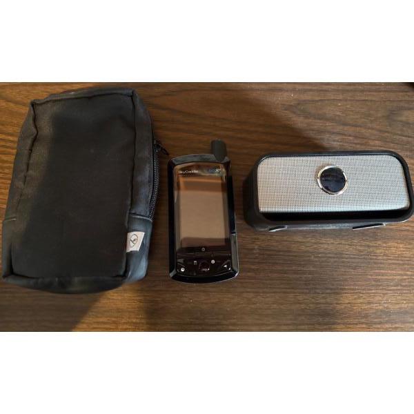 Sky Caddie Golf Range Finder SGXW w/ Brookstone Speaker (No Cord) 734328