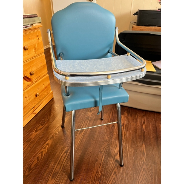 Amazing condition of vintage highchair chair.