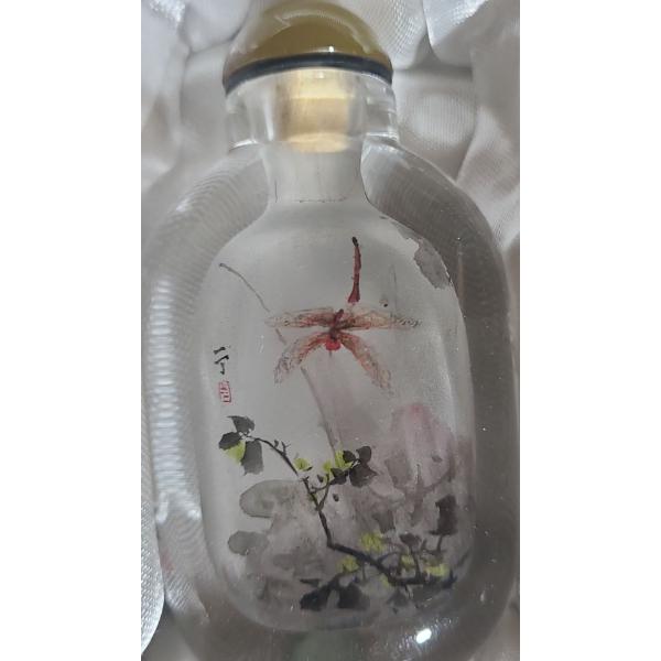Wang Xisan Ji School Reverse Painting of Flowers Snuff Bottle
