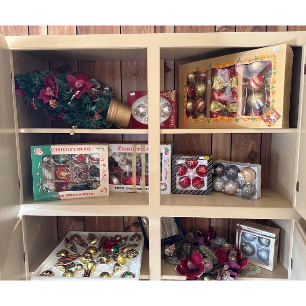 Winter Holiday Collection - Ornaments, Wreath, Little Tree 