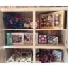 Image 1 : Winter Holiday Collection - Ornaments, Wreath, Little Tree 