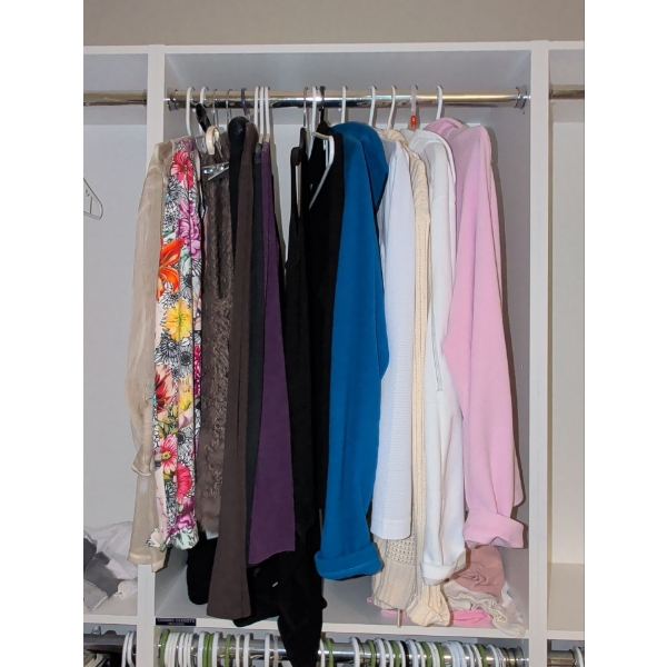 Ladies Office Work Wear - Blouses Knits Vests & More - Size Medium