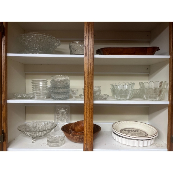 Everything In The Cupboard. Wooden Selection, Royal China Pie Plate, Quiche Plate Made In Ireland An