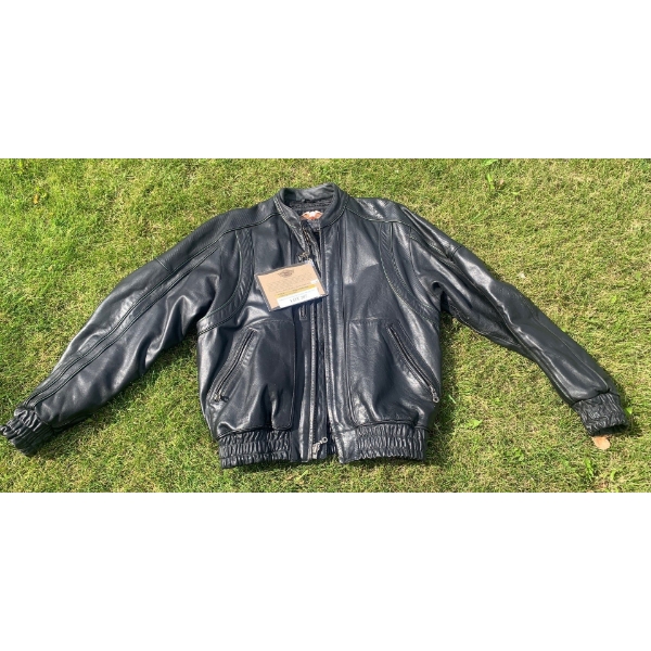 Men's Harley Davidson Leather Jacket Sz Large w Original Tags