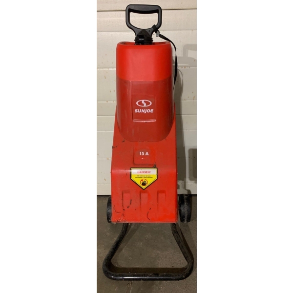 Sunjoe 15A Electric Wood Chipper & Spreader 