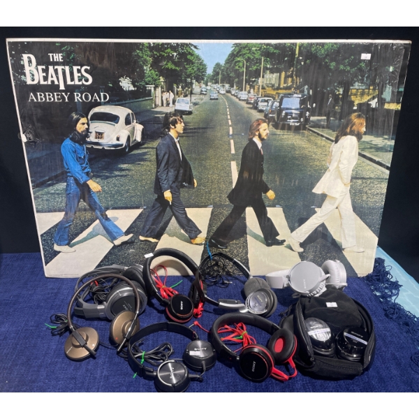 Beatles-Abbey Road Poster w/Collection Of Headphones