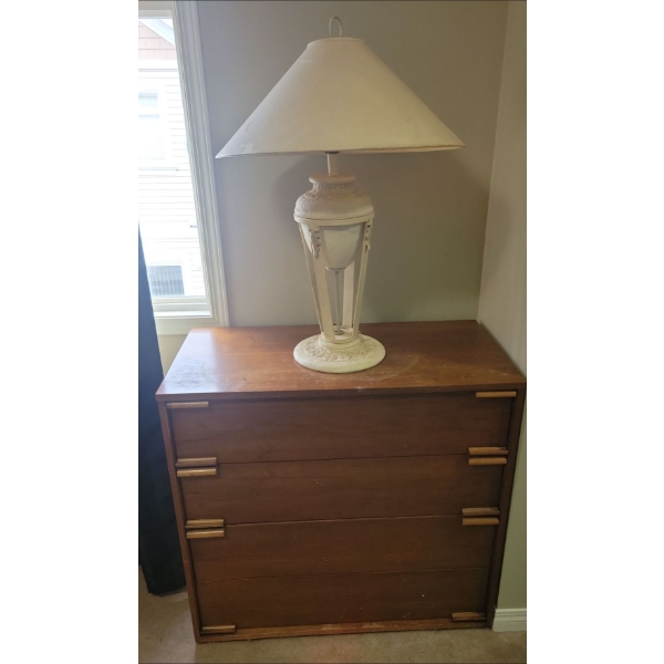 Retro Oak 4 Drawer Dresser 31x15x33 w/ Neutral Art Deco Table Lamp 