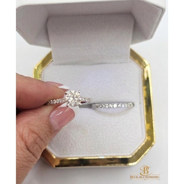 White Gold Twins Engagment Ring 