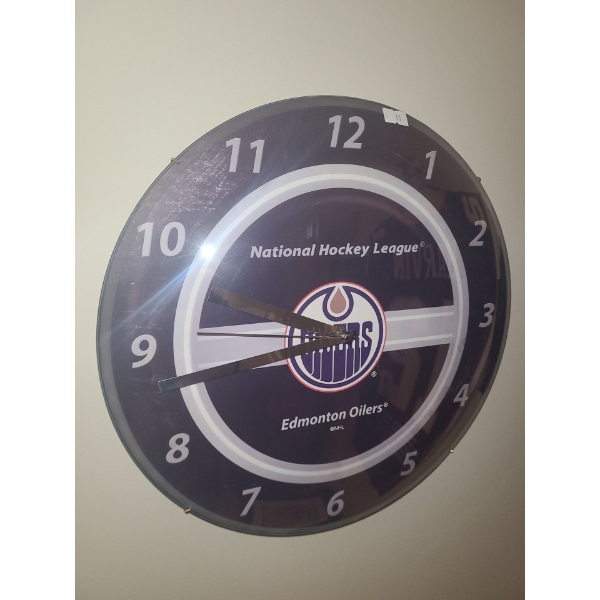 NHL Edmonton Oilers Battery Operated Wall Clock 14" Diameter