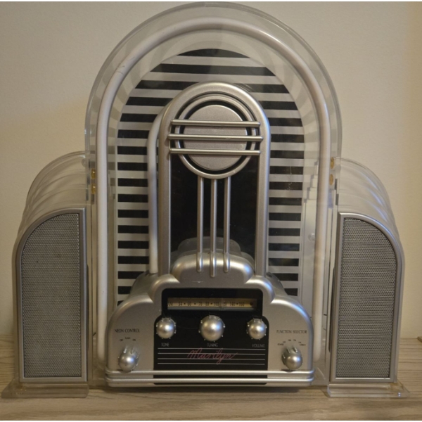 Marilyn Radio By: Cicena (No Cords)