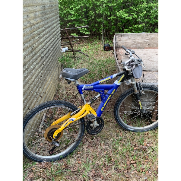 Supercycle Mountain Bike with Front Suspension