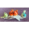 Image 3 : Decorative Lot Including Ceramic Birds, Wicker Wreath, and Glass Pitcher