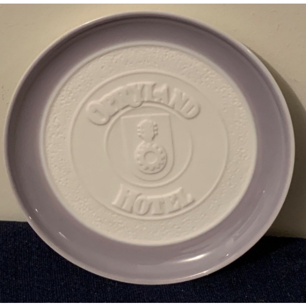 LLADRO Porcelain Plate Opryland Hotel - 4W