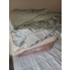 Image 4 : Mattress, Boxspring Platform 58 W, 82 D, 22 T, Bedding Included 