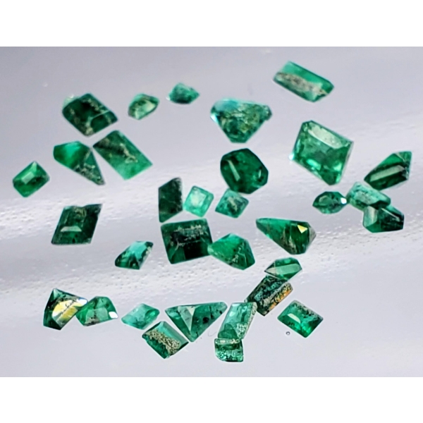 Emerald Parcel (1.6 ct total, assorted sizes)