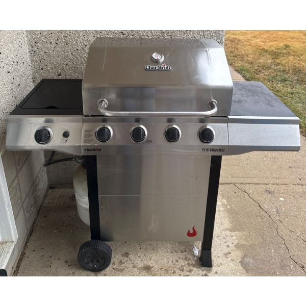 Char-Broil Propane Freestanding Stainless Steel Barbeque