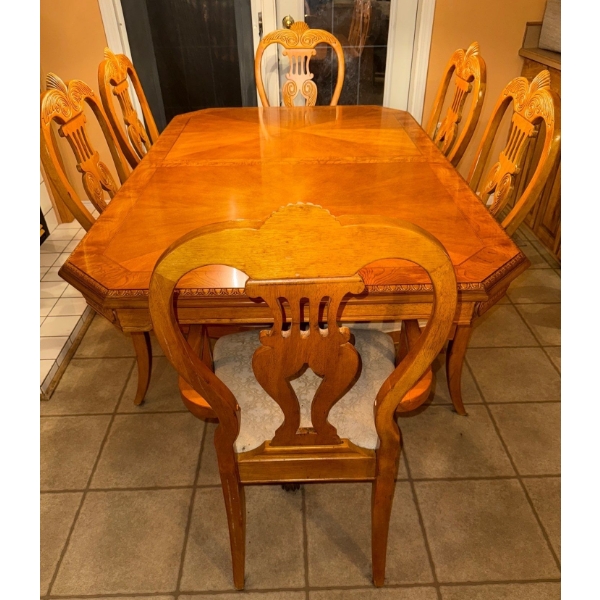 Luxurious 11 Piece Vintage Oak Dining Set 42x30x69