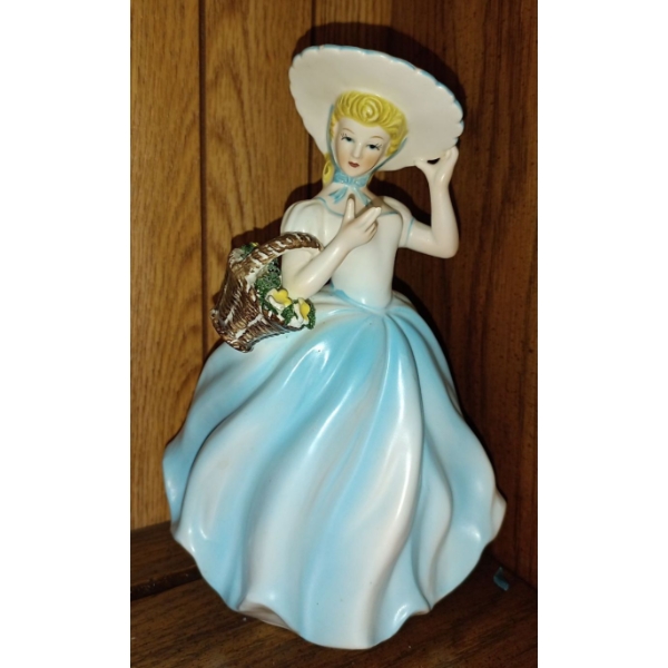 Napcoware C5623 Japan Dancing Lady Figurine 7"tall