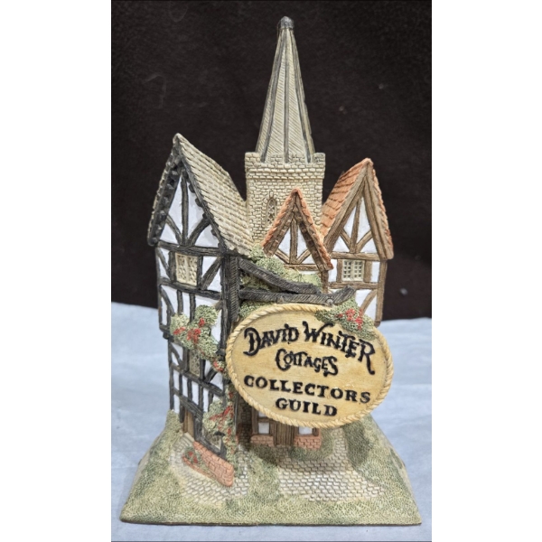 Hand Carving 'David Winter Cottages Collectors Guide' 