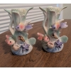 Image 4 : Aquatic Keepsakes: Shell Wreath, Porcelain Figurines, King Conch Shell
