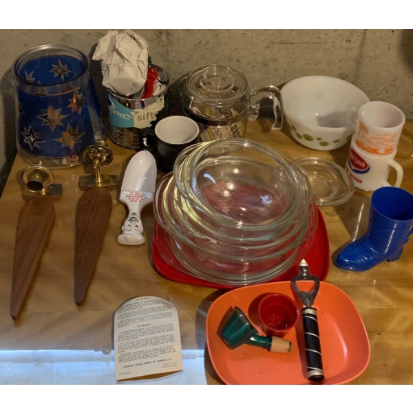 Vintage Kitchenware Featuring Pyrex Glass, Vintage Sifter and More! 