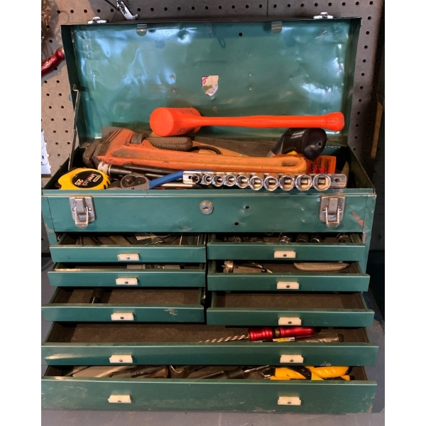Beach Metal Tool Chest w/ Contents 20x14x19