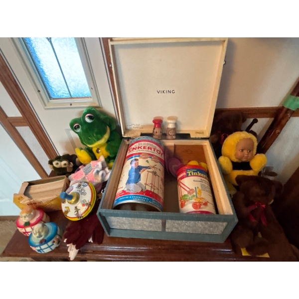 vintage toy, including a Viking model PMP 97 made by the Eaton Company Limited original box . Kinker