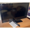 Image 2 : Samsung Television w/ Remote Mo.LN430683K ++ Wooden TV Stand On Wheels