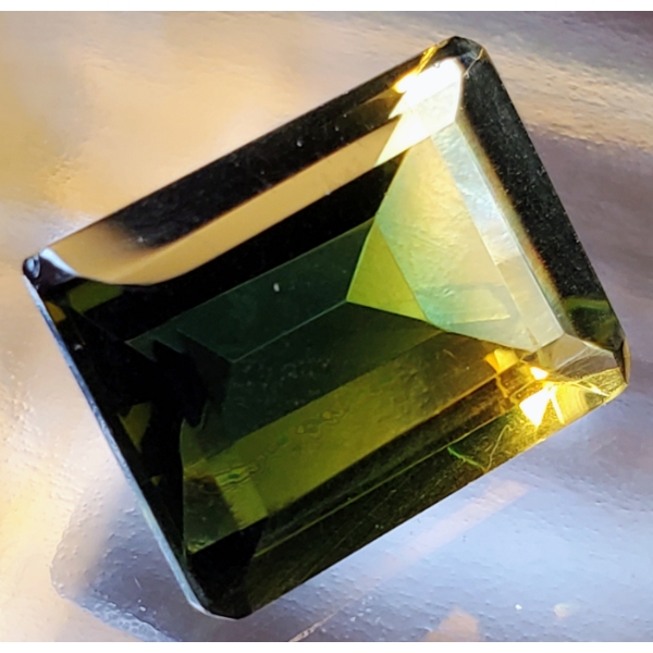 Hydra Quartz Tourmaline (10.95 ct, 16×12×7 mm)