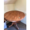 Image 1 : Round Dinning Table Diameter is 41" Hight is 29"