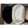 Image 4 : Lot of serving trays, serving bowls, pie plates, bread pans made by Pyrex, including Pyrex loaf, pan