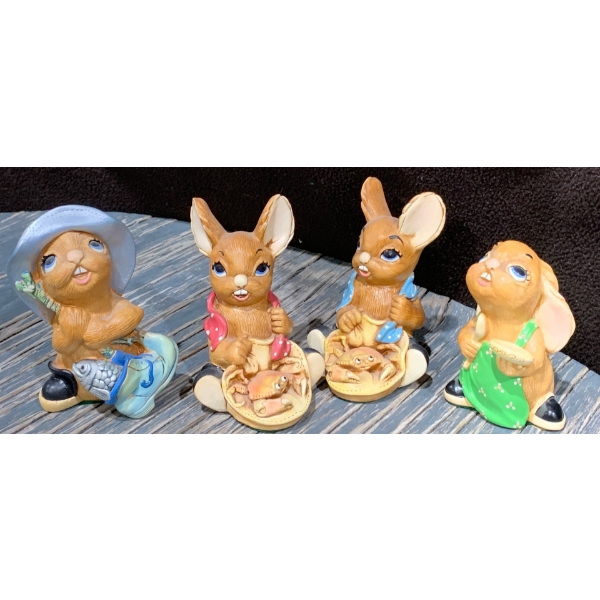 Pen Delfin Figures - 'Oliver', 'Whopper', 'Nipper' & 'Nipper'
