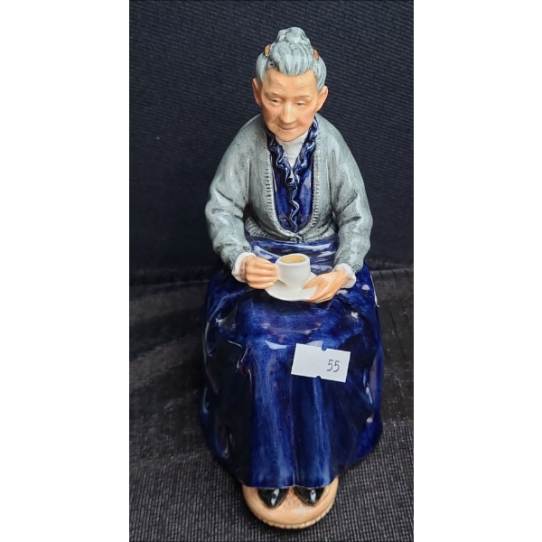 Royal Doulton "The Cup Of Tea" 6.5 T 