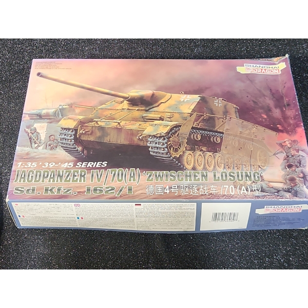 Shanghai Dragon 'Zwischen Losung' 1:35 Model Kit