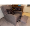 Image 2 : Lazy Boy Reclining Swivel Chair 51T