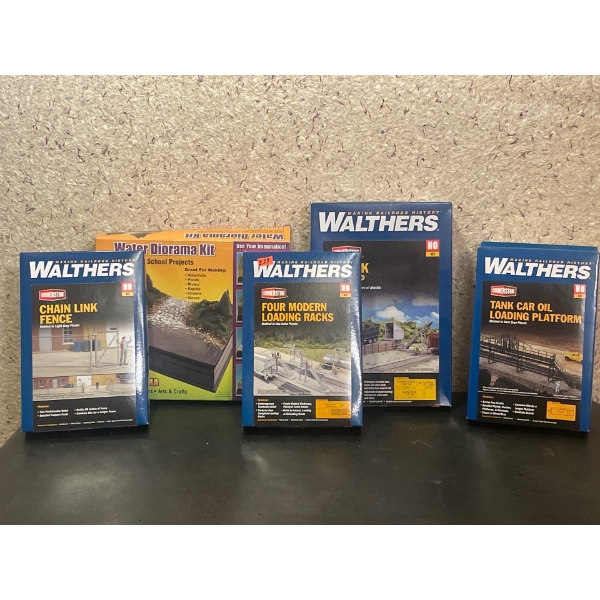 HO Scale Four Modern Loading Tracks, Tank Car Oil Platform, Chain Link Fence, Water Diorama Kit..