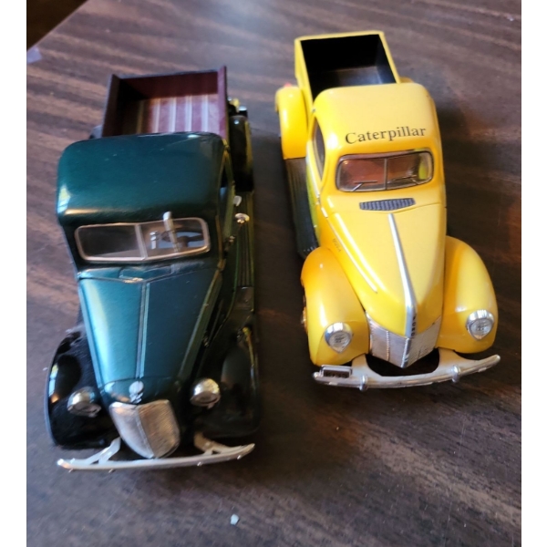 Diecast Models - 1937 Ford Pick Up Truck w/ !940 Ford Truck Branded Caterpillar 7L