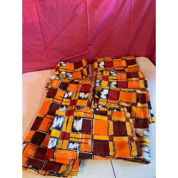 Blast from the past with this set of six 1970s curtians!