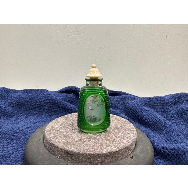 Green Glass Snuff Bottle 2.25H 