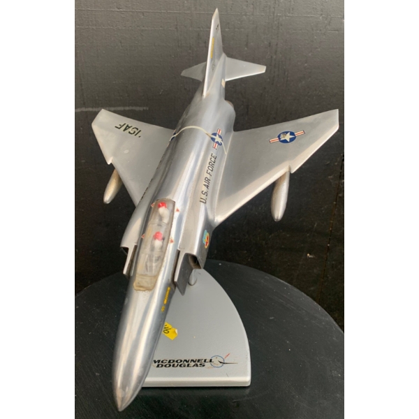 US AF 75 050 Model Aircraft 