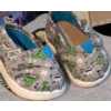 Image 11 : Baby Bundle with Size 3 Converse, Size 2 Toms, and Apparel