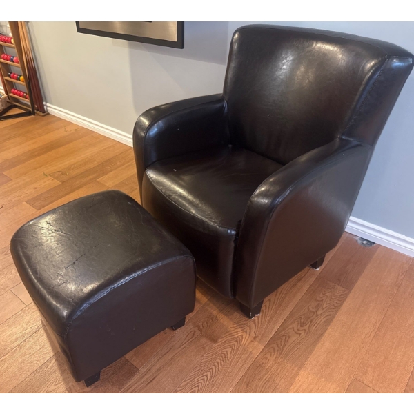 Black Leather Club Chair & Matching Ottoman "Tub Chair"  31x31x35"tall 