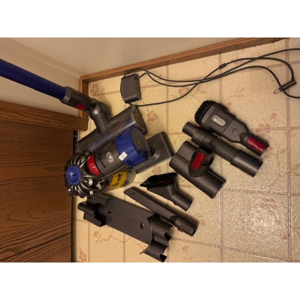 Dyson V8 Total Clean Model ZH6-CA-MNV0846A Vacuum and B&D Dustbuster