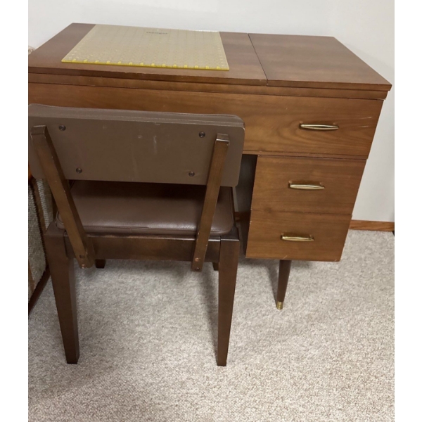Vintage Sewing Table w/ Chair and Contents, w/ Sewing Machine Singer No. J-403590, 33W, 18D, 32T