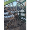 Image 7 : Amish Buggy (LImo) - Comfortably Seats 4 Passengers - Horse Drawn 4 Wood Wheels 