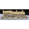 Image 3 : Carved Avon 'Anne Hathaways Cottage at Stratford' 