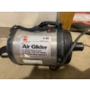 Image 3 : Roberts Air Glider with Accessories and APC Surge Protector
